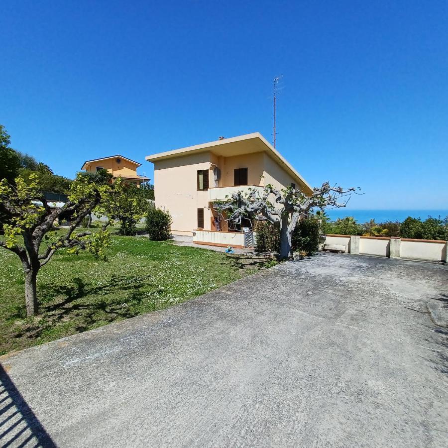 B&B Verena, Casa Ferrari Colonnella Εξωτερικό φωτογραφία
